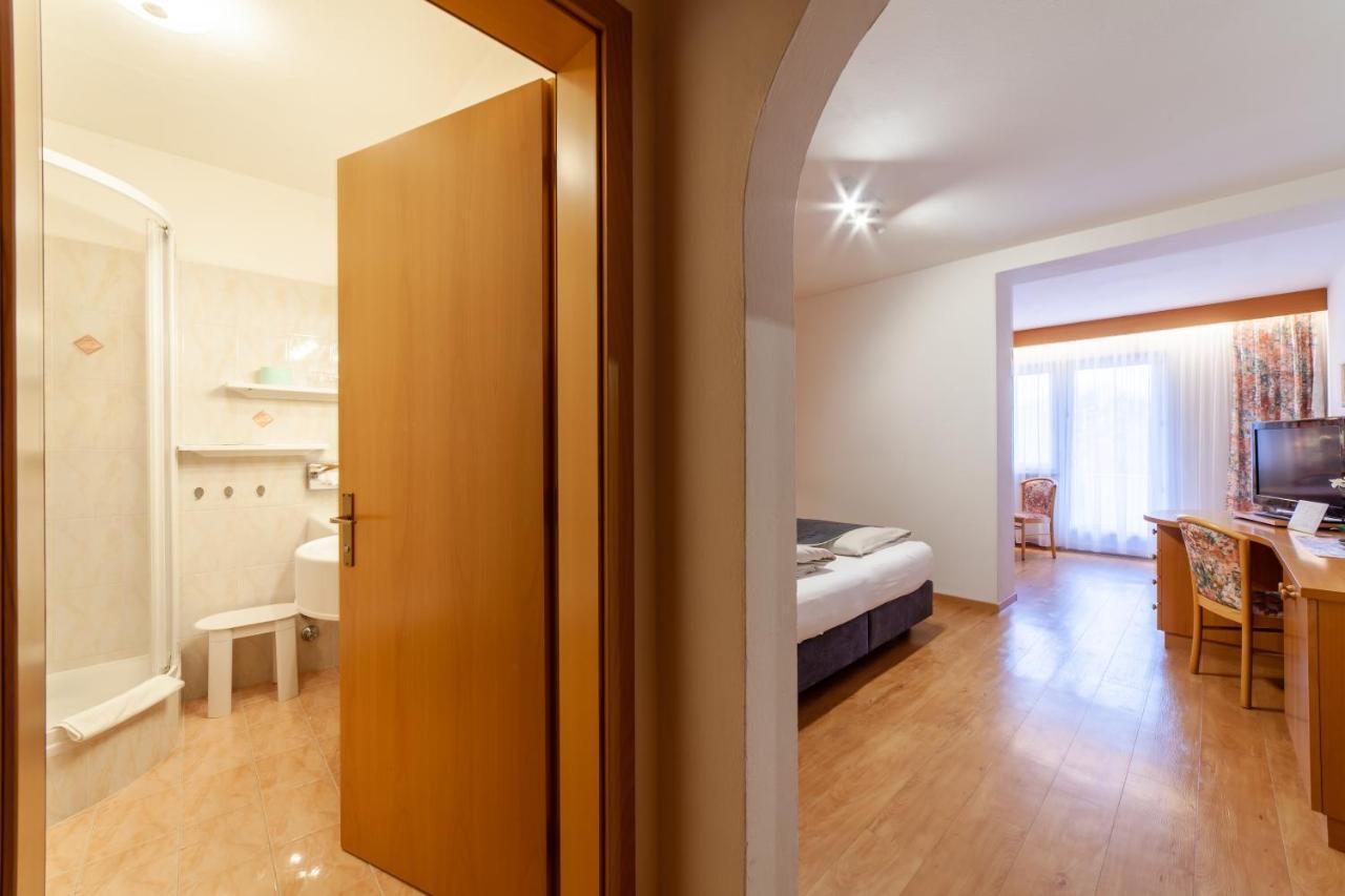 Fruehstuecks-Hotel Olympia Тироло Экстерьер фото