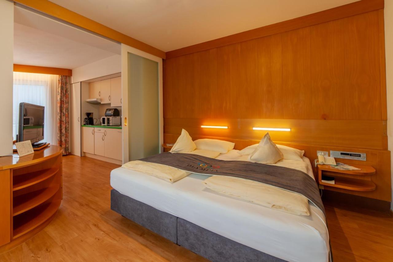 Fruehstuecks-Hotel Olympia Тироло Экстерьер фото
