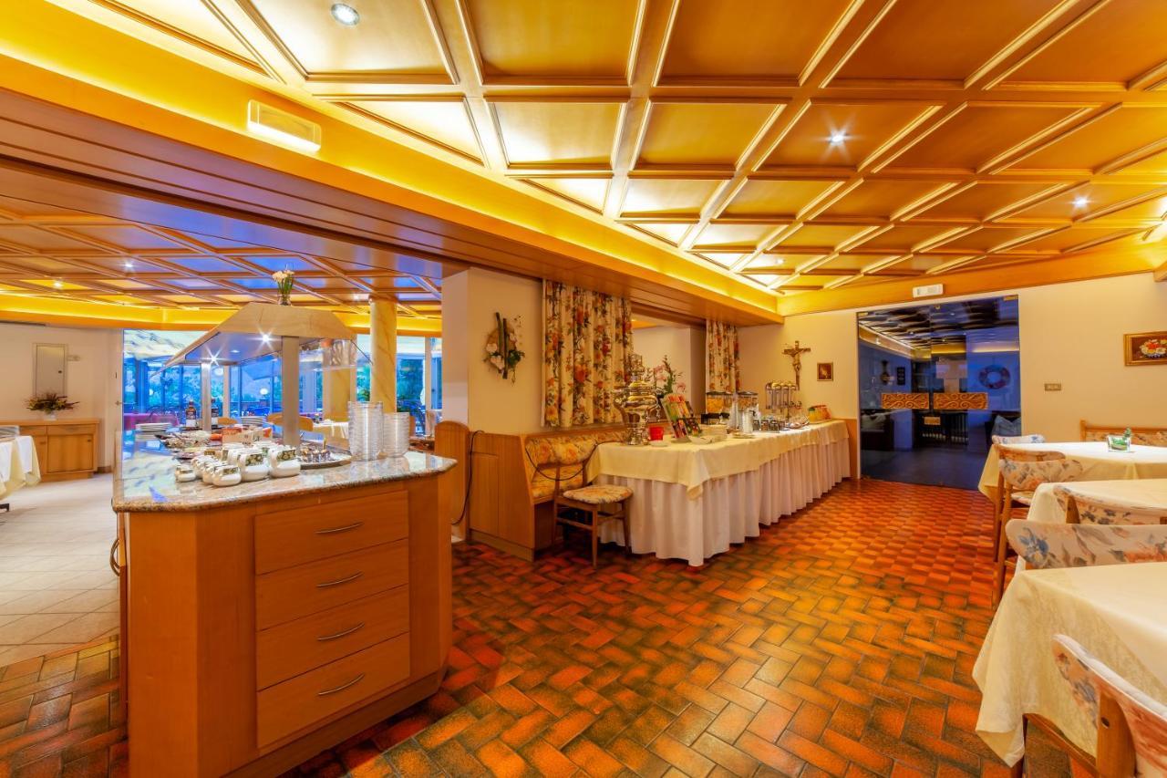 Fruehstuecks-Hotel Olympia Тироло Экстерьер фото