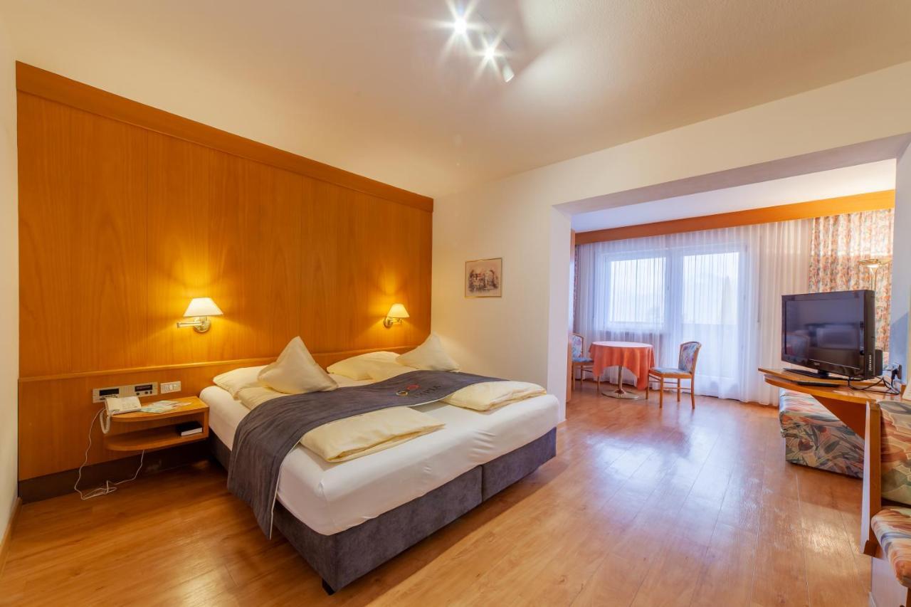 Fruehstuecks-Hotel Olympia Тироло Экстерьер фото