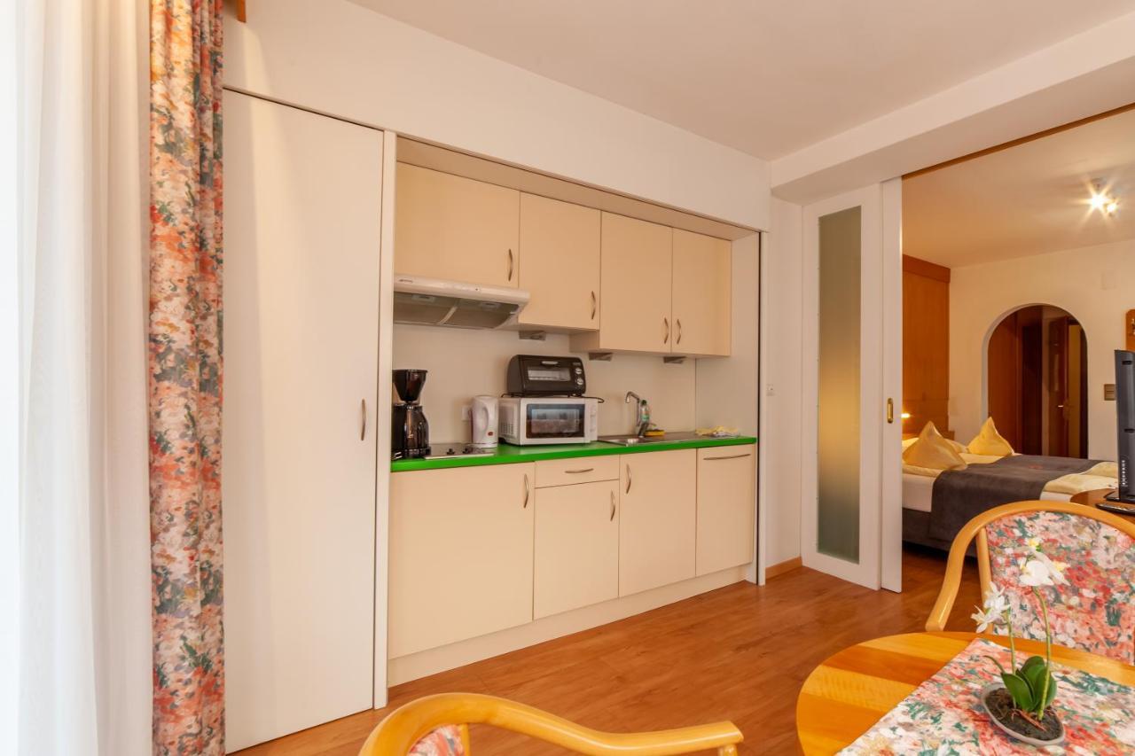 Fruehstuecks-Hotel Olympia Тироло Экстерьер фото