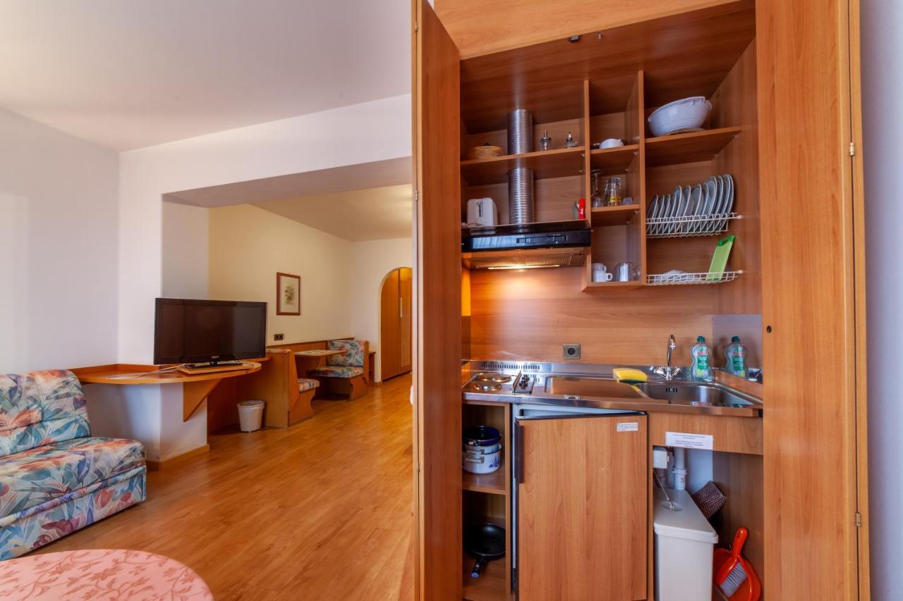 Fruehstuecks-Hotel Olympia Тироло Экстерьер фото