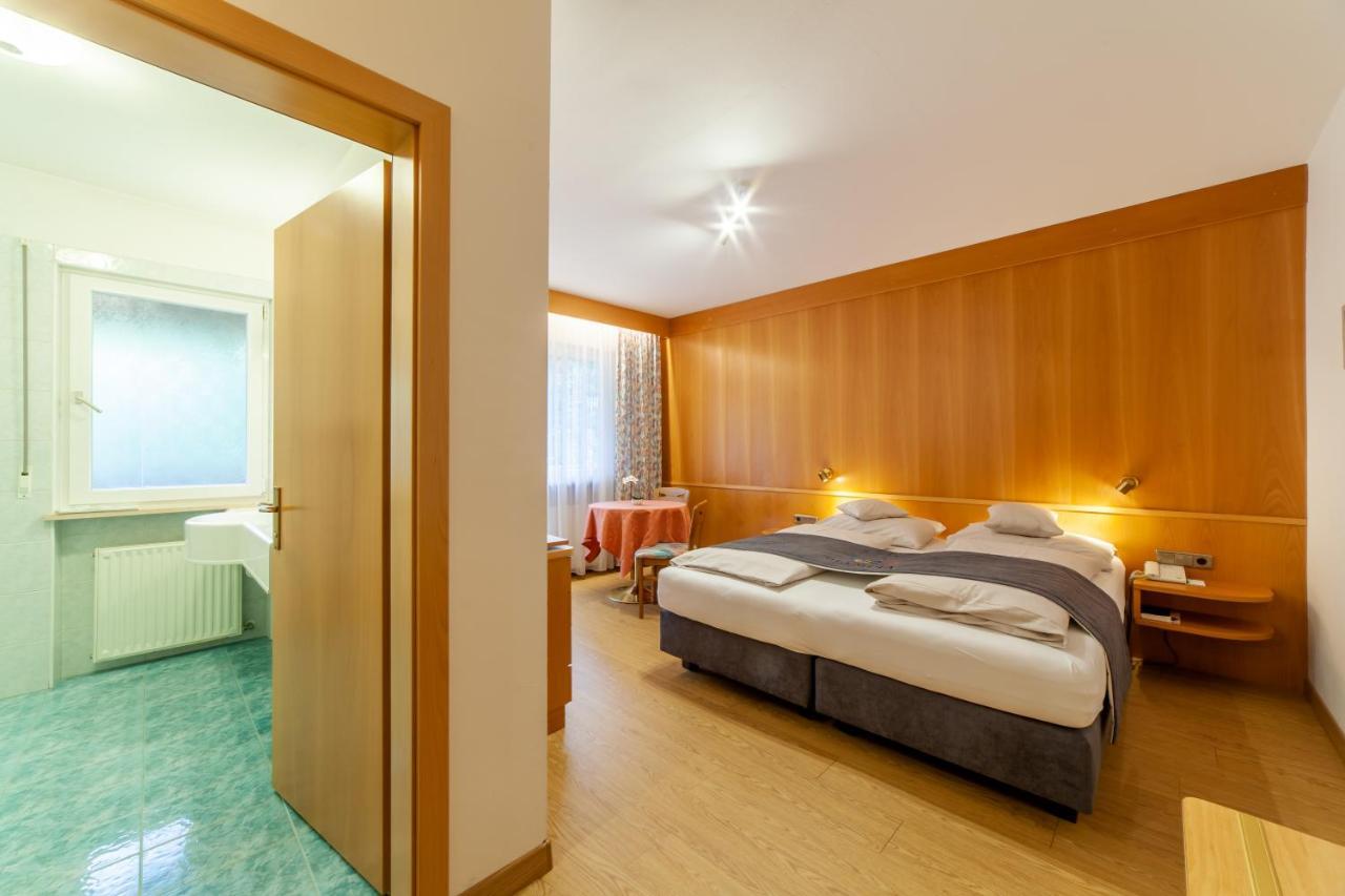 Fruehstuecks-Hotel Olympia Тироло Экстерьер фото