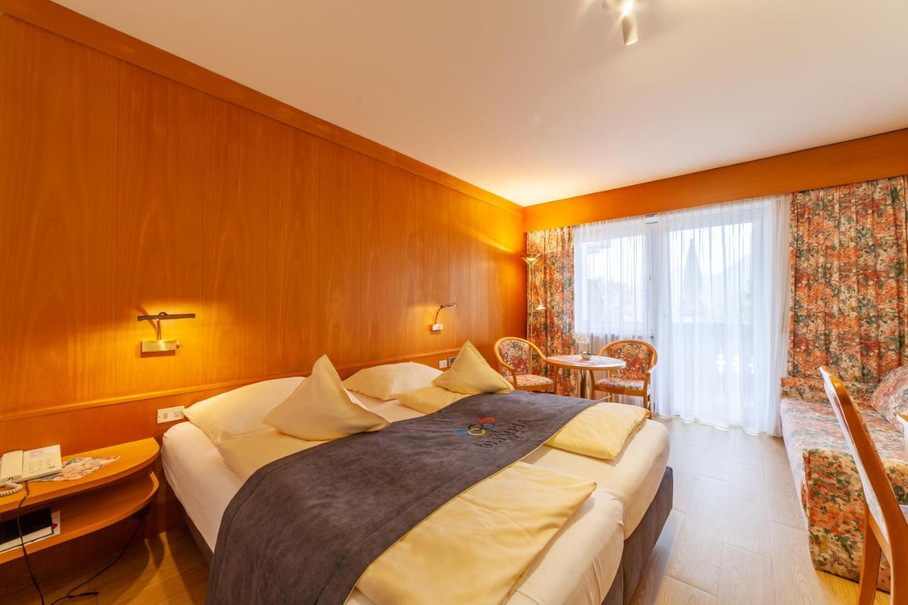 Fruehstuecks-Hotel Olympia Тироло Экстерьер фото
