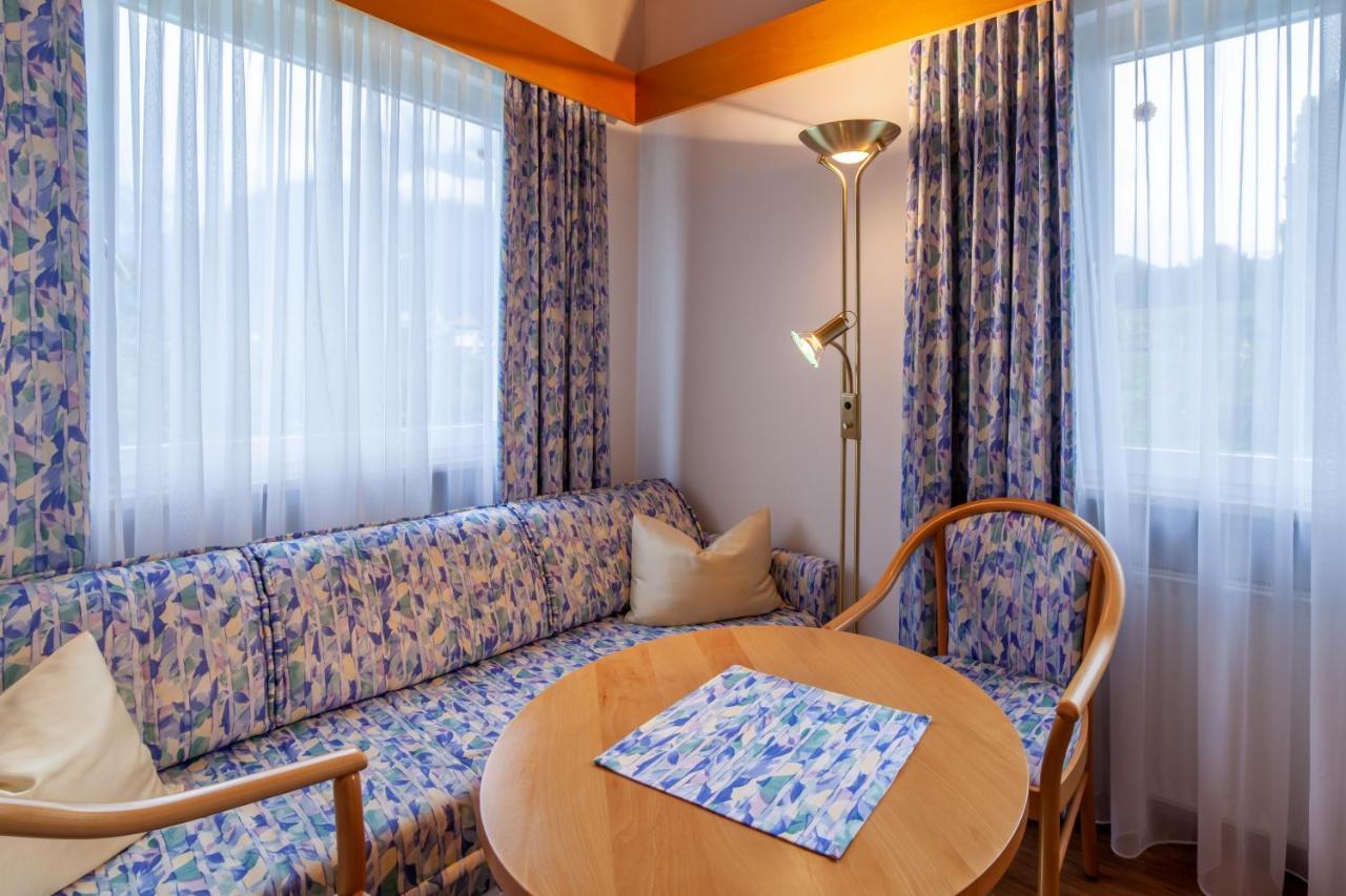 Fruehstuecks-Hotel Olympia Тироло Экстерьер фото