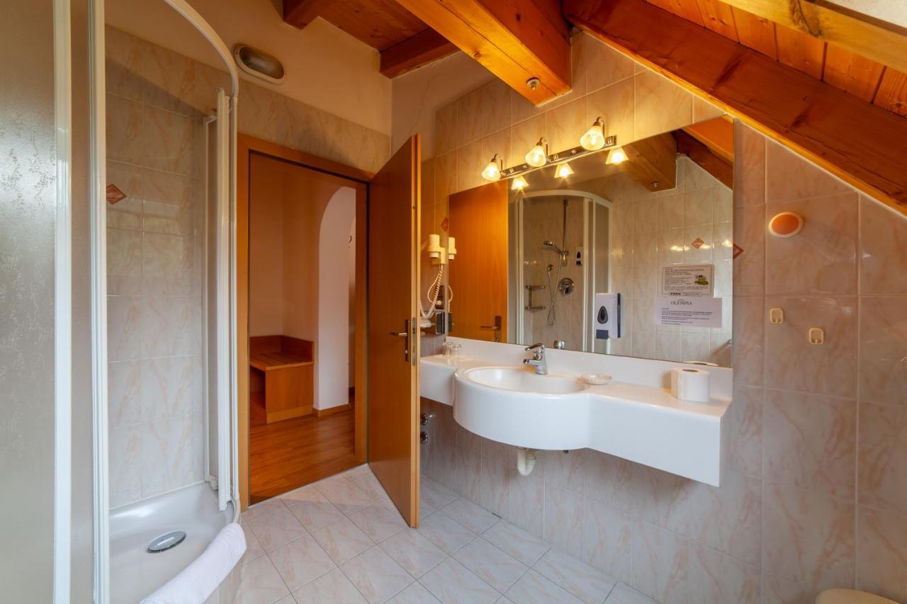 Fruehstuecks-Hotel Olympia Тироло Экстерьер фото