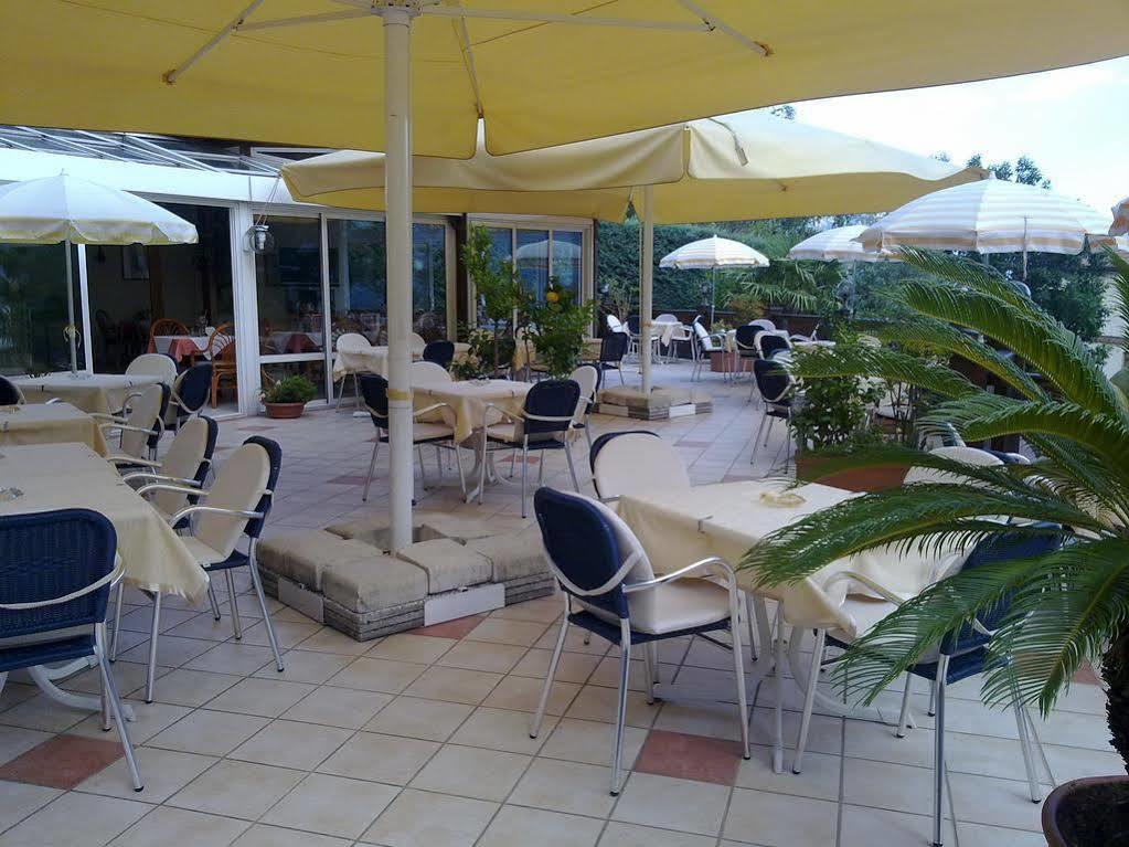 Fruehstuecks-Hotel Olympia Тироло Экстерьер фото